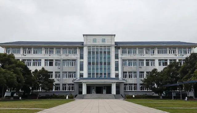 工程技术服务中实际取舍的比较与分析